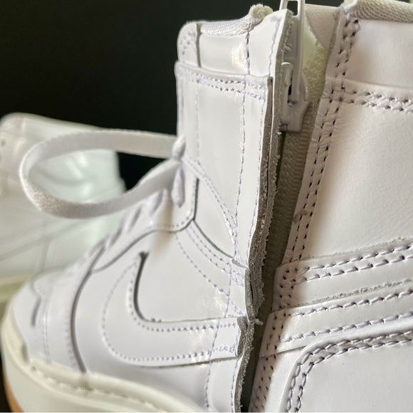 Air Jordan 1 - Picture 4 of 5